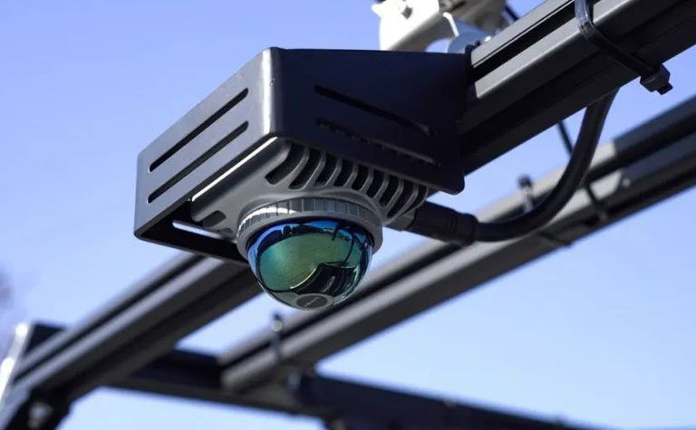 低速功能型无人车：构建新世代智慧城市